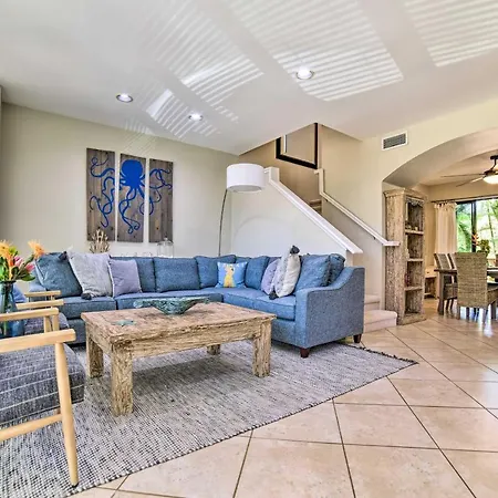 Bright And Airy Lahaina Condo - Walk To Beach!